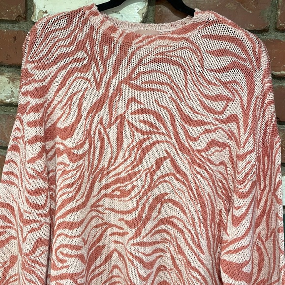 Revolve Show Me Your Mumu Sweater pink Zebra Knit NWT - Picture 2 of 5